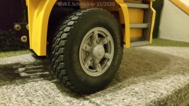 Trilexfelge vorne mit Breitreifen.jpg Trilexfelge vorne mit Breitreifen.jpg