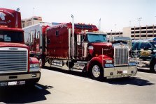 W900B-3.jpg